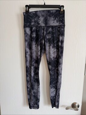 90 Degree By Reflex Black & Gray Tie-Dye High-Waist Leggings